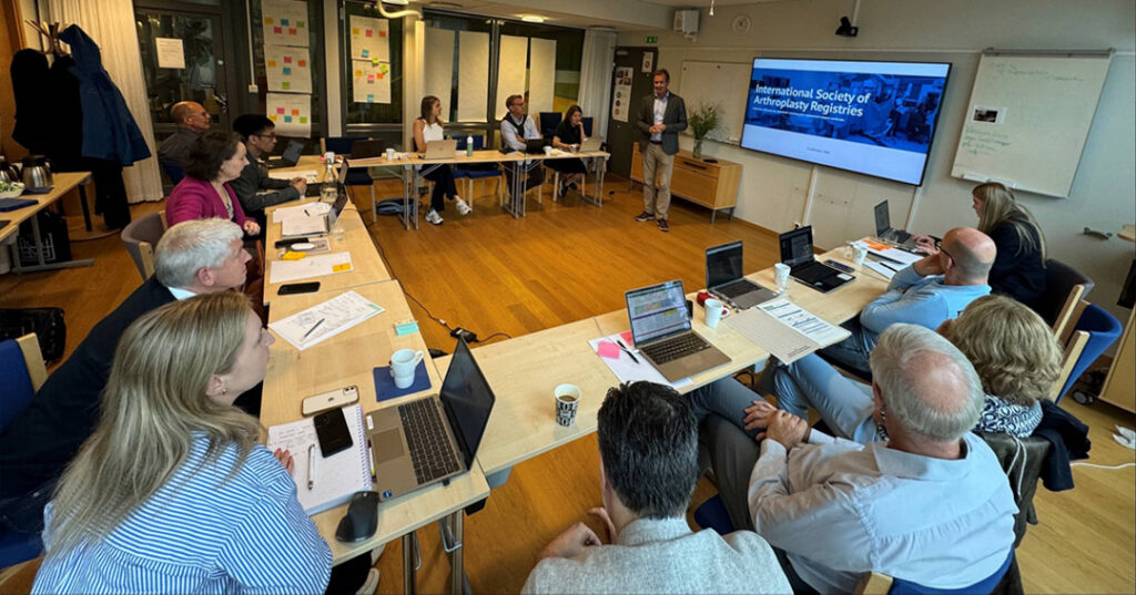 ICOPLAST News | ICOBRA Meeting on September 11th 2024 | Image of attendees at the meeting | Thumbnail